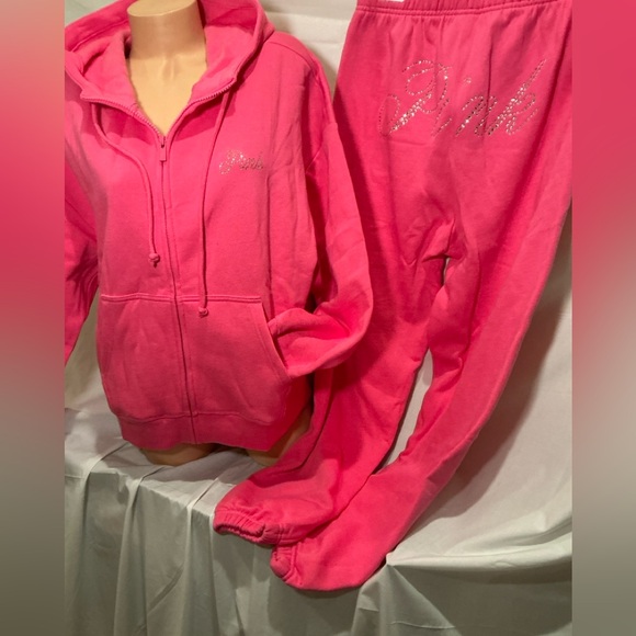 NEW VICTORIAS SECRET PINK LIMITED EDITION BLING HOODIE & SWEATPANTS 2PC SET - Picture 10 of 12